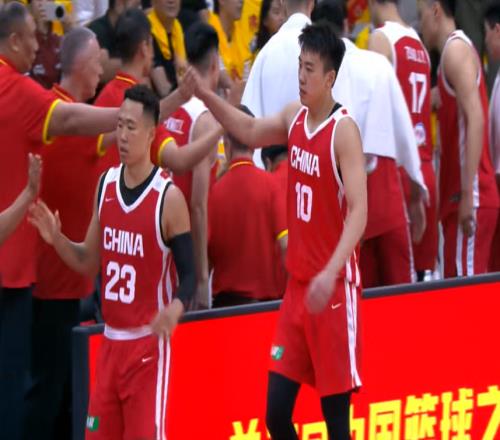 7291！中国男篮惨败乌拉圭，这一战暴露2个问题，郭士强被喊下课