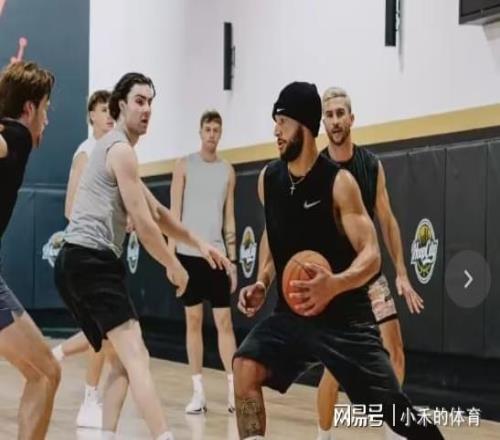 回归赛场！西蒙斯现身澳大利亚男篮训练营，湖人和76人或成潜在下家
