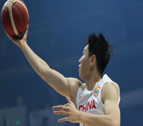 宏远速递！张文逸一年C类合同续约，广东U15不敌辽篮，崔永熙最新伤情