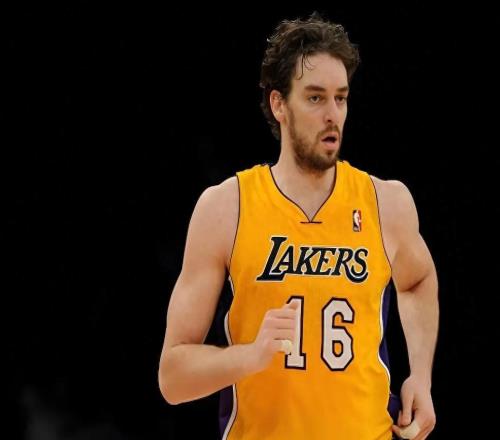 美媒评NBA十大勾手大师，约基奇第7，奥尼尔第5，第1无悬念