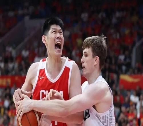 中国男篮又输了，被新西兰"旅游队"上课，郭士强终于承认错误了