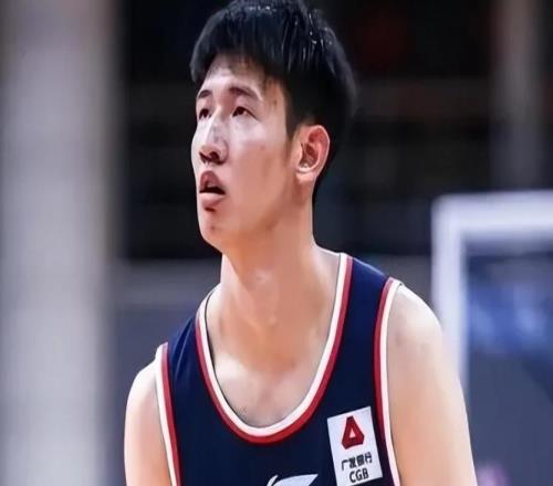 搭建豪华教练组+回购徐昕+续约两主力！你给宏远新老总的操作打几分