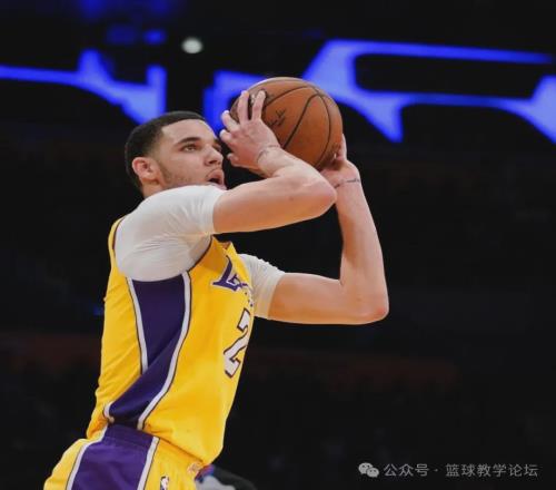 28岁榜眼秀！被膝伤摧毁！NBA生涯结束了