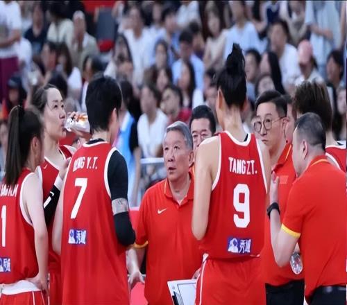 两战意大利，女篮主控43分钟6中0砍0分4失误，球迷：不带武桐桐会后悔的