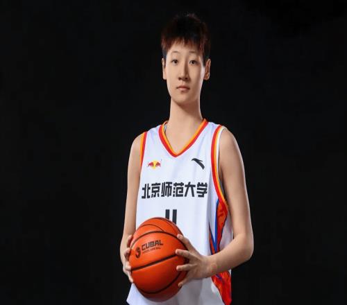 轰40分7篮板！中国女篮20岁1米85MVP崛起：李梦接班人上线