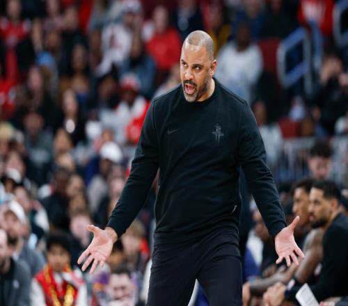 火箭3人压力拉满！谢泼德抢轮换，范乔丹合同年+乌度卡必须突破