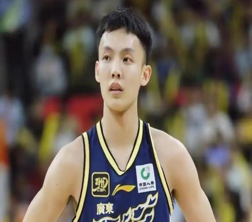 宏远速递！陈老板再创CBA先河，徐杰深夜发声，杜锋称自己非常优秀