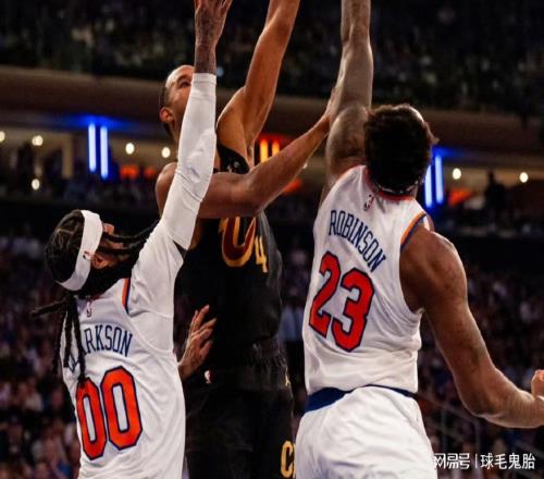 不会吧！堂堂榜眼秀，24岁拿到8000万合同，28岁告别NBA