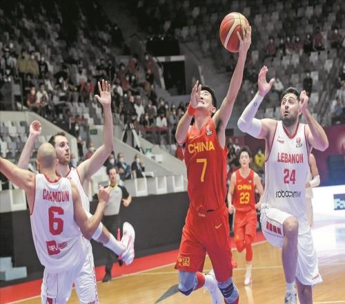 中国男篮赢球后，主教练郭士强回应，NBA官方发声，美国媒体点评