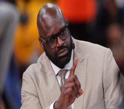 奥尼尔扣篮联赛新冠军：NBA球员跳得没那么高，扣篮也没我们专业