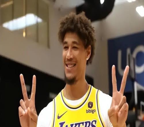 水还是太深了！为抱东契奇大腿换国籍，结果夸了老詹就被清除了