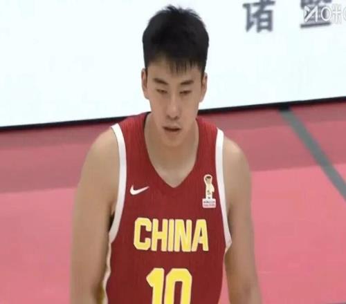 杨瀚森绝杀！中国男篮主场力克黎巴嫩，赛后球员评分：4人满分，4人及格，2人低迷