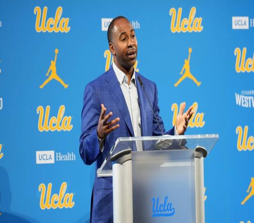UCLA体育总监换人，湖人长期高管蒂姆哈里斯接任