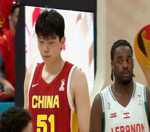 中国男篮：杨瀚森绝杀小组第一，力压归化内线，廖三宁18分
