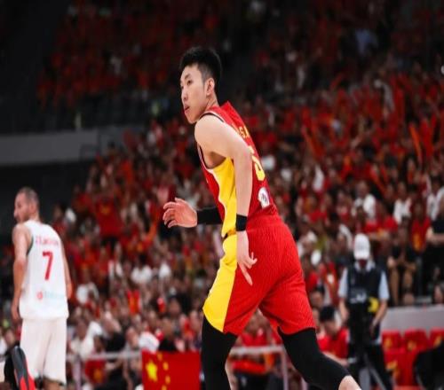 他会回来吗高诗岩调侃廖三宁：运20你好，高铁前来报到