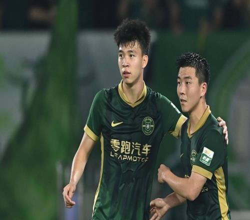 三名超龄球员！U23亚洲杯大名单公布，王钰栋领衔，国安神锋在列