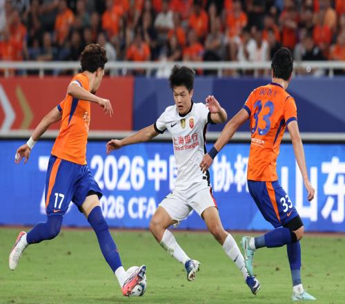 足协杯综合：兰州“黑马”止步中超球队会师四强