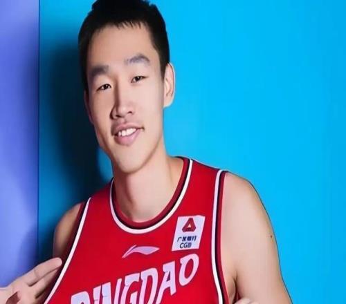 曾单场18板！昔日广东小易建联再被弃用还能找到下家吗