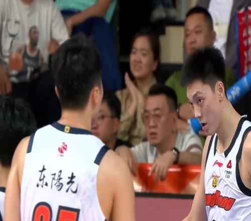 打爆美高五星！广东“新后卫”打出身价，至少能进NBA首轮了