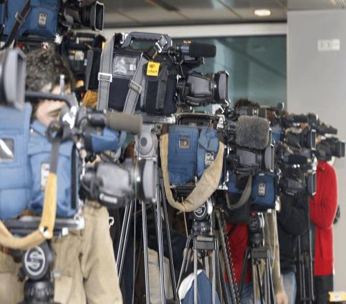 马卡：皇马全队连拍12小时赞助商广告，体育城变摄影棚