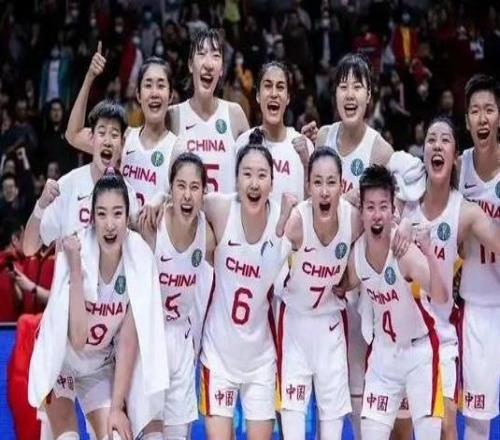 宫鲁鸣彻底换血！中国女篮世界杯亚军阵容仅剩3人征战26年世界杯