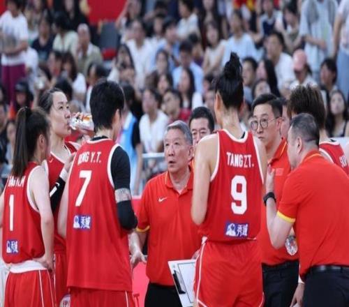 篮球世界杯中国女篮困难重重，张子宇令人期待
