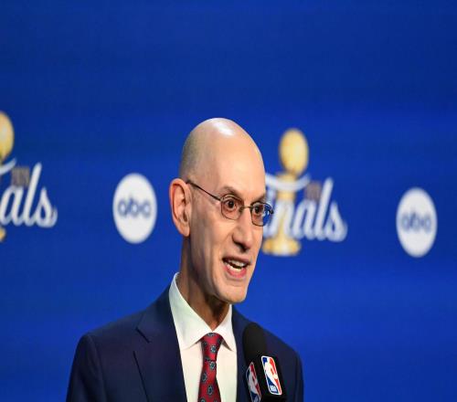 5个首轮签+3000万罚款：NBA史上最严厉罚单砸向快船