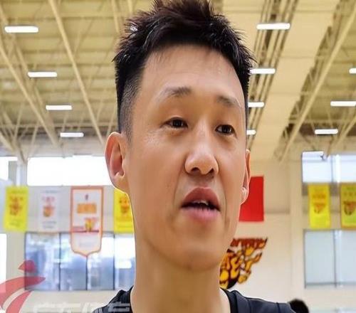 周鹏：很开心新赛季回到广东迟公布是希望职业生涯回忆变动更完整