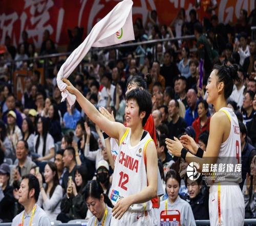 00后陈玉婕任中国女篮队长，去年才首次入选国家队