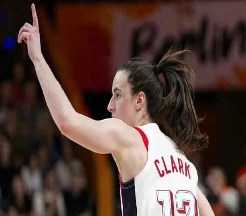 中国女篮4分“险胜”捷克！美国5552意大利，中国上升至小组第3