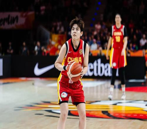 中国女篮胜意大利赛后数据一目了然不是韩旭不是杨舒予最佳球员是她