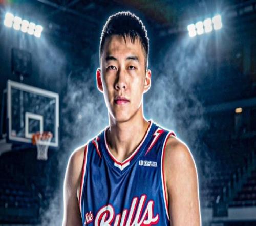 已经签约香港金牛！国手前锋躲过CBA选秀，还要挑战NBA