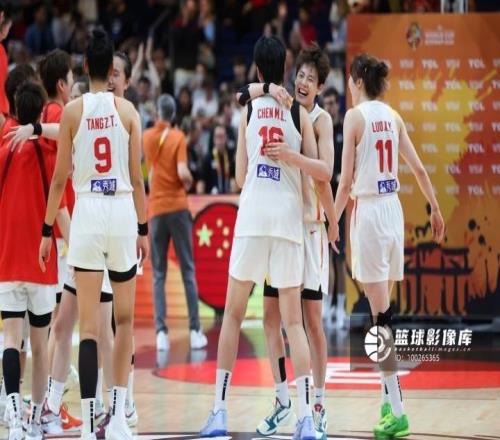 半场40比21，中国女篮只差最后20分钟