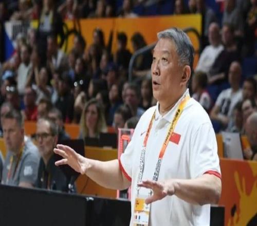 宫鲁鸣直言非常重视波多黎各！杨舒予签名略显疲惫韩旭两数据前五一脸轻松