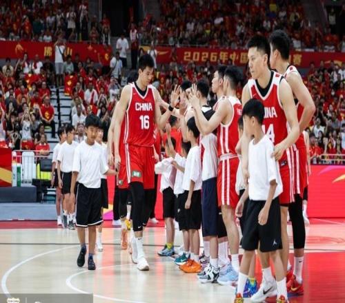 后卫线换血内线承压，中国男篮夺冠路强敌环伺