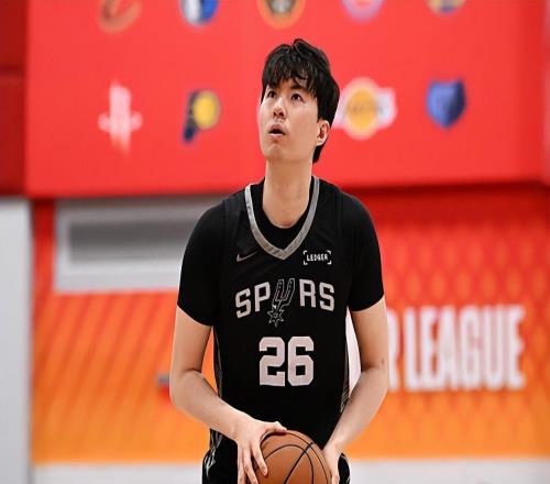开拓者用训练营合同签下韩国侧翼球星，他有机会出现在训练营之中