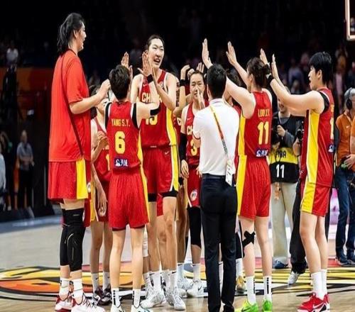 中国女篮7572险胜波多黎各，晋级世界杯8强，韩旭21分11板、杨舒予15分11助