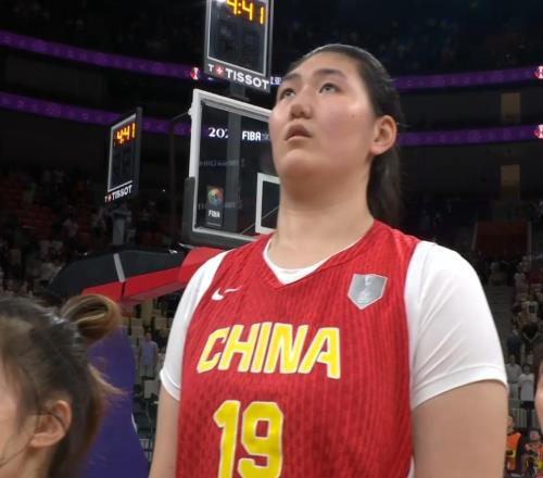 世界杯8强出炉，中国女篮决战法国！赛前有3个坏消息，进4强变难