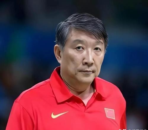 女篮进八强平息众怒！郭振明逃一劫，李月汝心安，宫鲁鸣纠错救赎