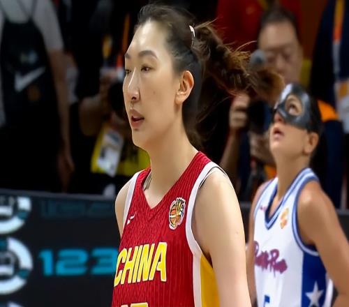 惊险过关！中国女篮晋级8强，赛后2个好消息和2个坏消息