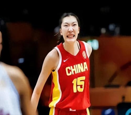 中国女篮7572晋级！王思雨稳住局面，4人打出满分表现2人需加油