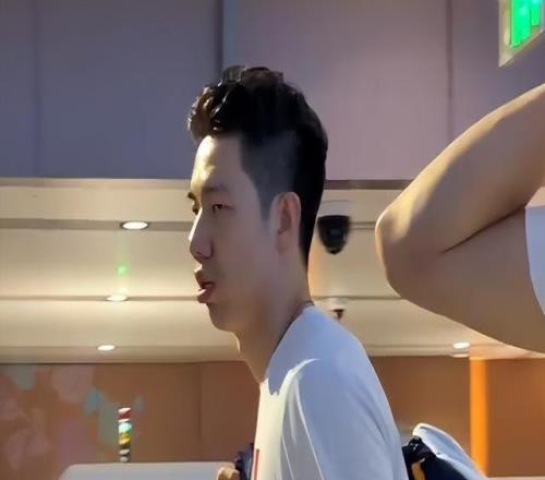 男篮亚运条件有多恶劣集装箱3人1间训练无法保障担心被暴雨冲走