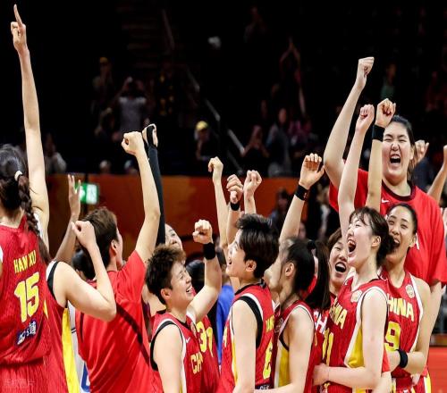 女篮神勇！拒绝三大球15年前尴尬重演，新奥运周期终于有了亮点