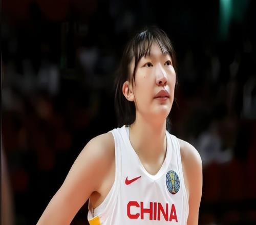 女篮生死战今晚开打！CCTV5直播，杨舒予担重任，宫鲁鸣或变阵