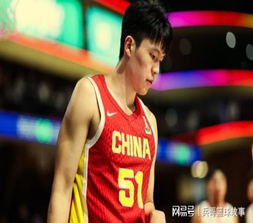 就出战十分钟！球迷建议郭士强听进去了，要把胡金秋这块好钢留到最后
