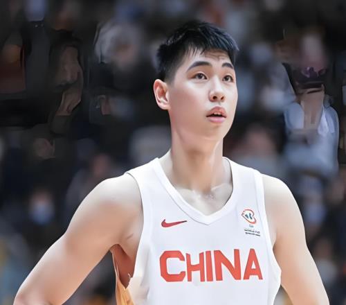 赢哈萨克斯坦38分！中国男篮2人的表现，让郭士强欣慰