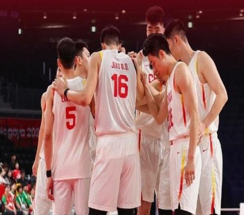 亚运会中国男篮打响第一枪，庞峥麟19分表现抢眼