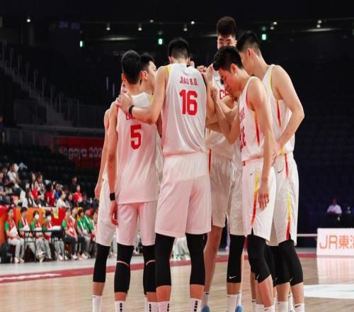 前7中7！李弘权16+9全场第二高分+最多篮板让胡金秋10分钟下班