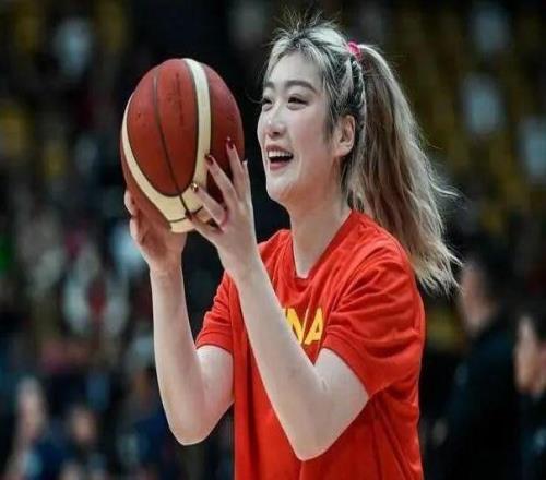 李梦再度闪耀关键战中国女篮险胜波多黎各挺进八强