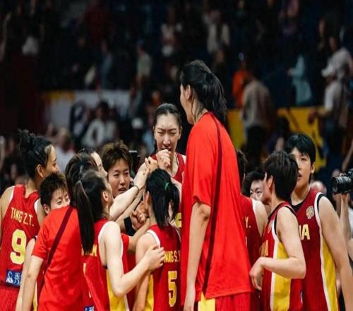 中国女篮晋级8强仅1天，反常一幕浮出水面，宫鲁鸣的话直击人心